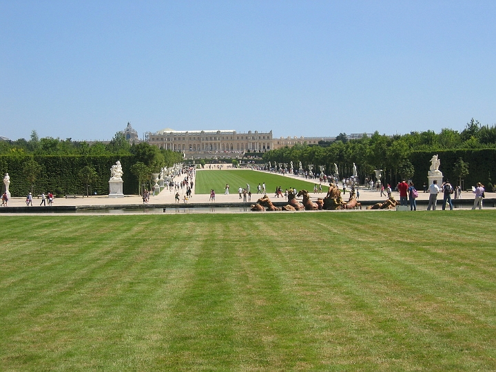 060 Versailles gardens.jpg